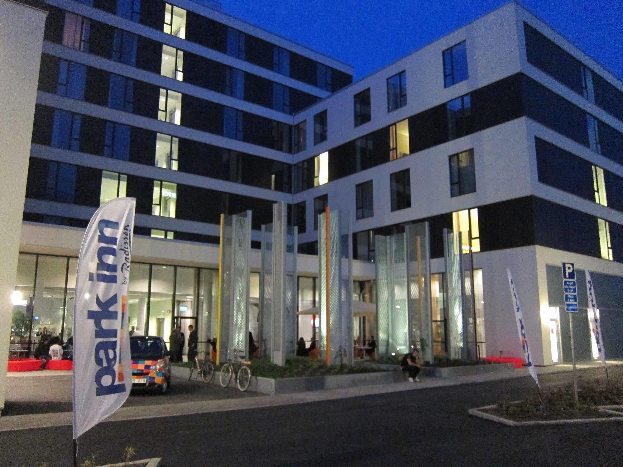 Western Park Hotel 4*